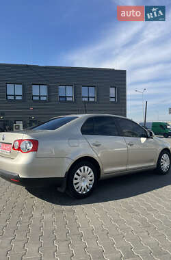 Седан Volkswagen Jetta 2007 в Києві