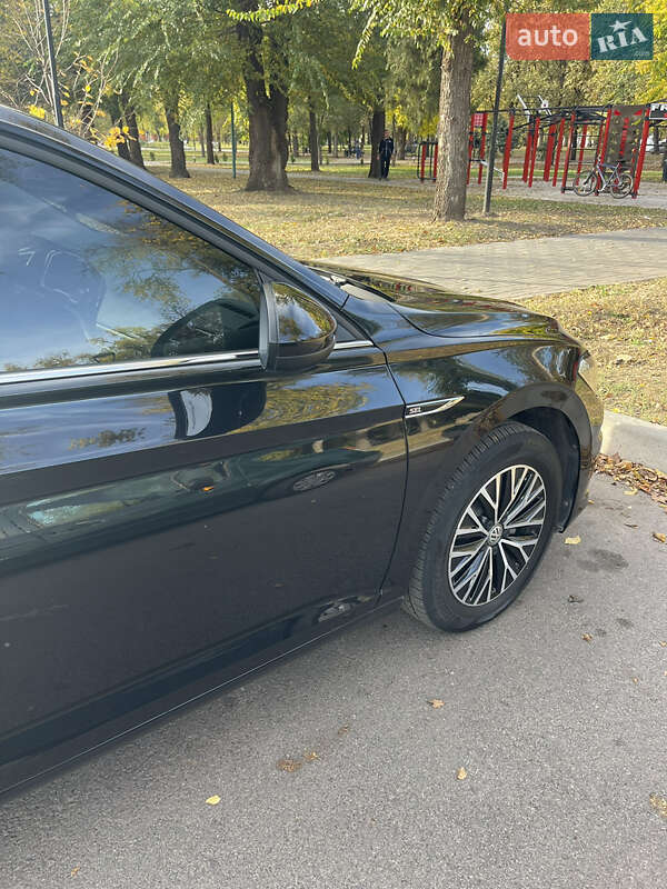 Седан Volkswagen Jetta 2019 в Кривому Розі