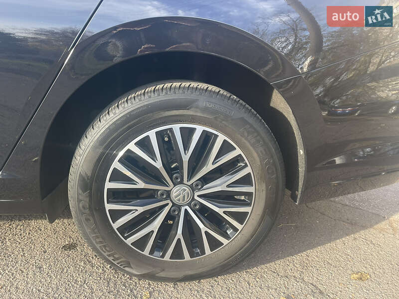 Седан Volkswagen Jetta 2019 в Кривому Розі
