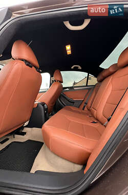Седан Volkswagen Jetta 2013 в 