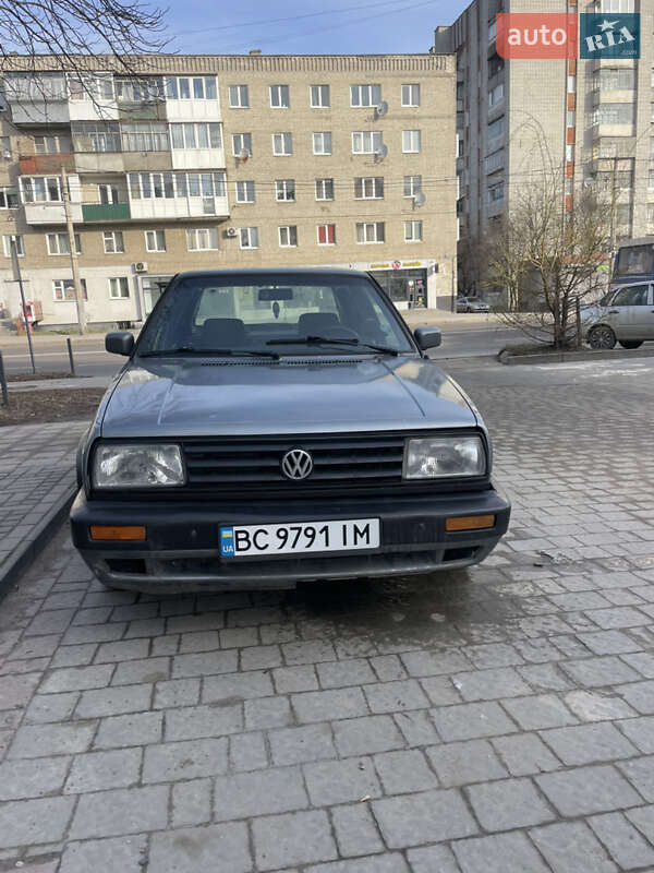 Седан Volkswagen Jetta 1988 в Львове