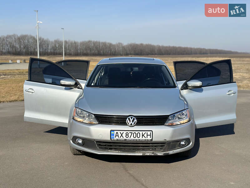 Седан Volkswagen Jetta 2013 в Смеле