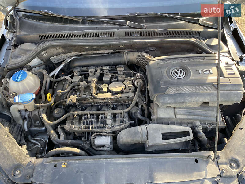 Седан Volkswagen Jetta 2013 в Смеле