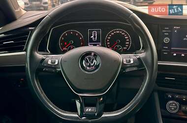 Седан Volkswagen Jetta 2019 в Львові