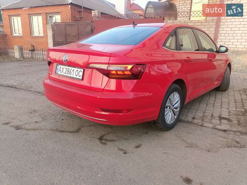 Седан Volkswagen Jetta 2019 в Харкові