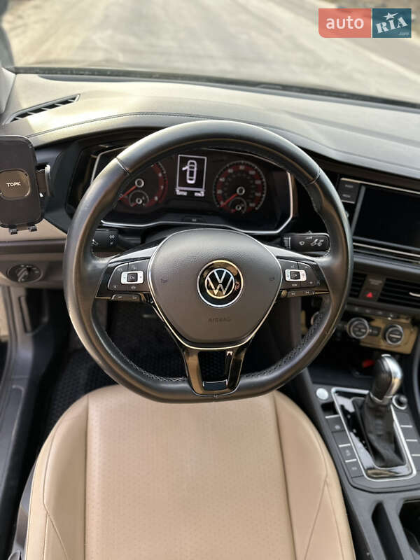 Седан Volkswagen Jetta 2018 в Львові