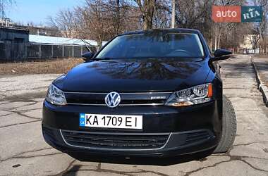 Седан Volkswagen Jetta 2013 в Днепре