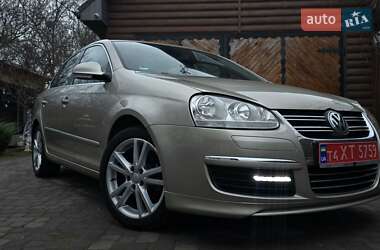 Седан Volkswagen Jetta 2006 в Полтаві