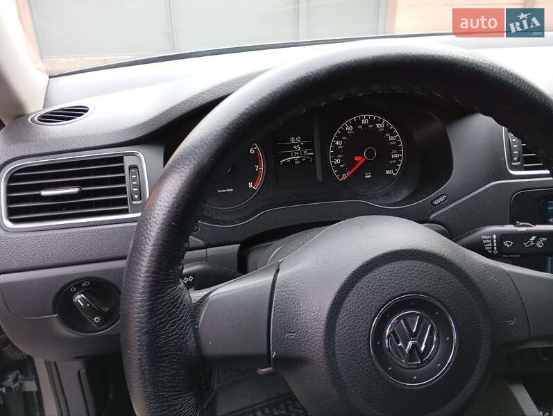 Седан Volkswagen Jetta 2013 в Чутове фото 9 Седан Volkswagen Jetta 2013 в Чутове