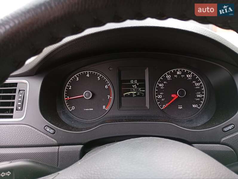 Седан Volkswagen Jetta 2013 в Чутове фото 10 Седан Volkswagen Jetta 2013 в Чутове