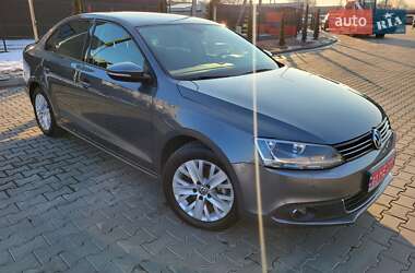 Седан Volkswagen Jetta 2013 в Луцке