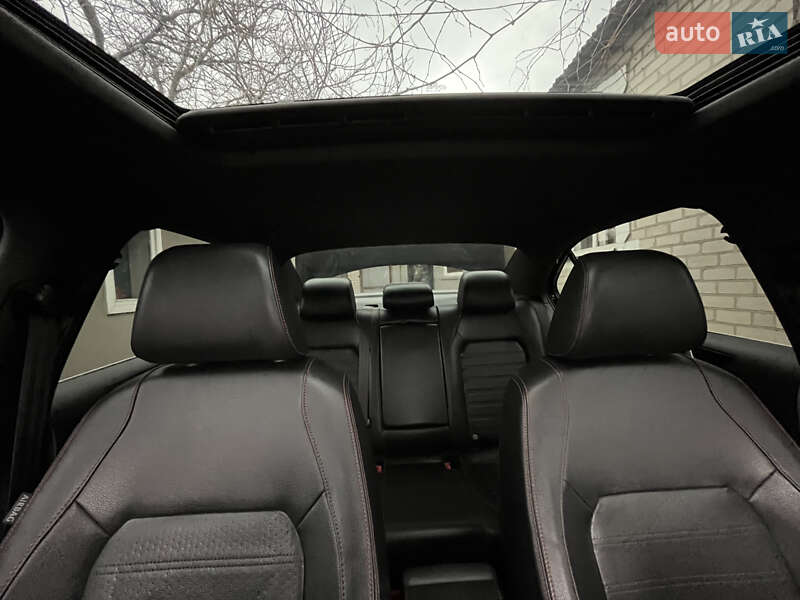 Седан Volkswagen Jetta 2014 в Першотравенске