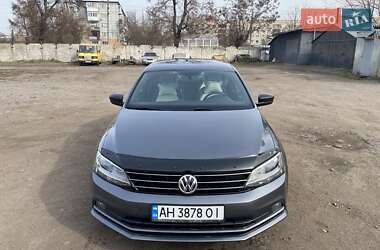 Седан Volkswagen Jetta 2015 в Олександрії