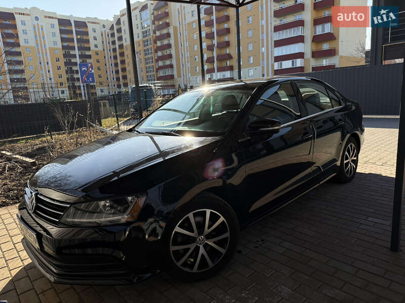 Седан Volkswagen Jetta 2017 в Хмельницком