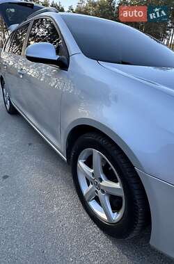 Універсал Volkswagen Jetta 2014 в Ірпені