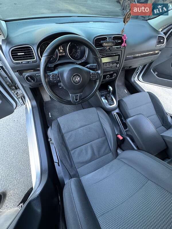 Универсал Volkswagen Jetta 2014 в Ирпене