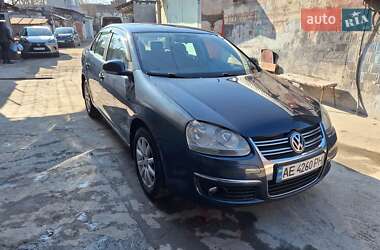 Седан Volkswagen Jetta 2008 в Дніпрі