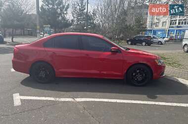 Седан Volkswagen Jetta 2013 в 
