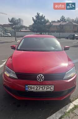 Седан Volkswagen Jetta 2013 в 