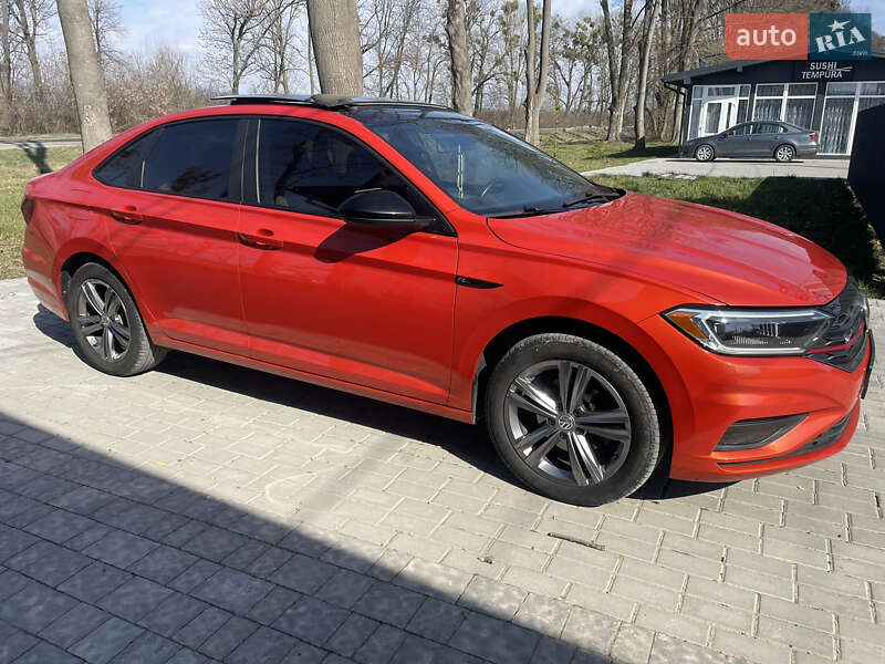 Седан Volkswagen Jetta 2018 в Львове