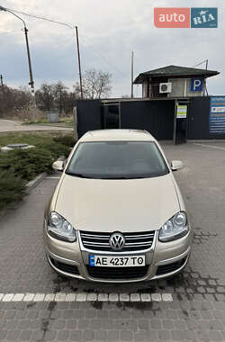 Седан Volkswagen Jetta 2008 в 