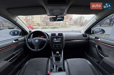Седан Volkswagen Jetta 2008 в 