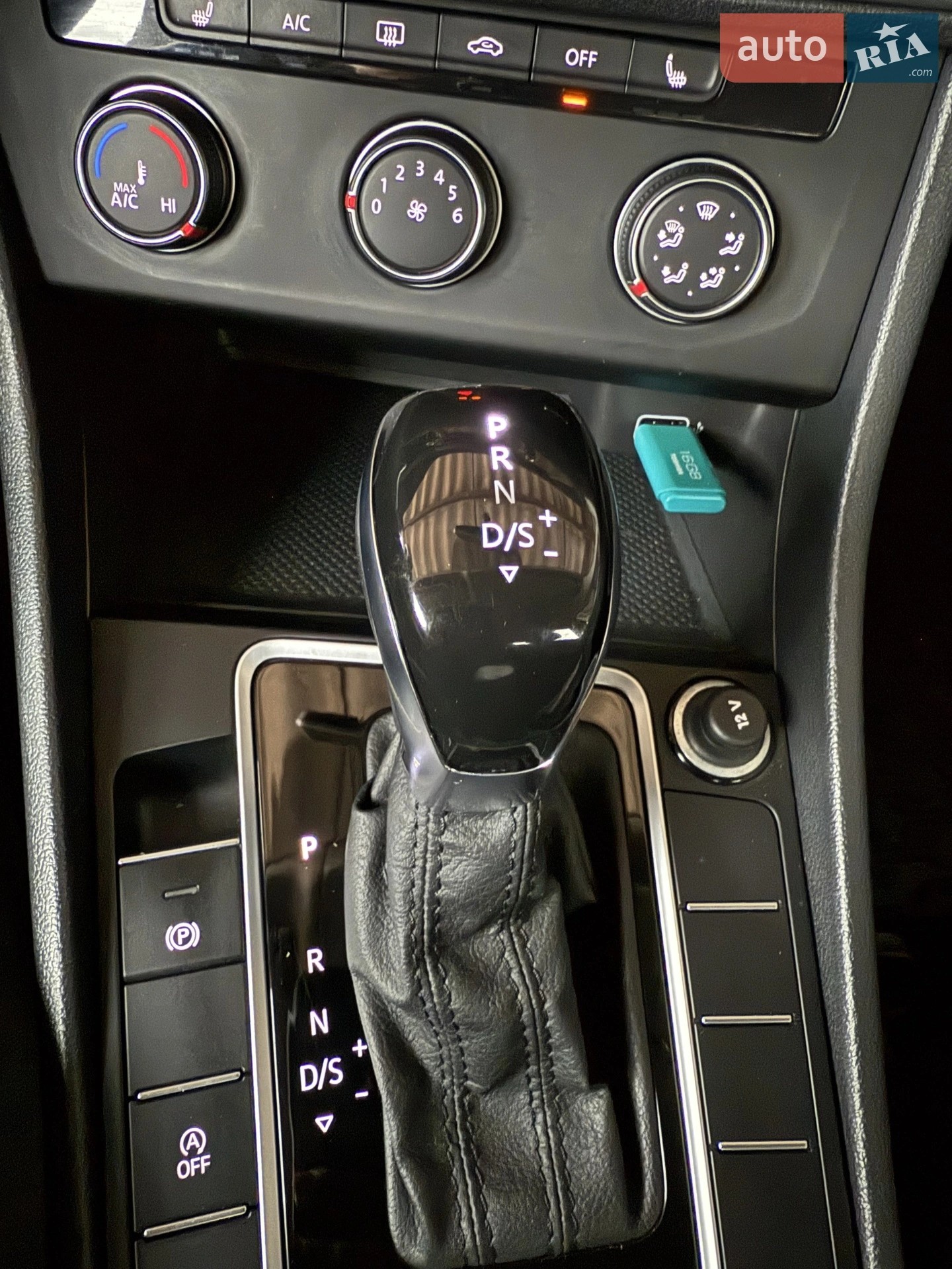 2019 Volkswagen Jetta - мініатюра 11