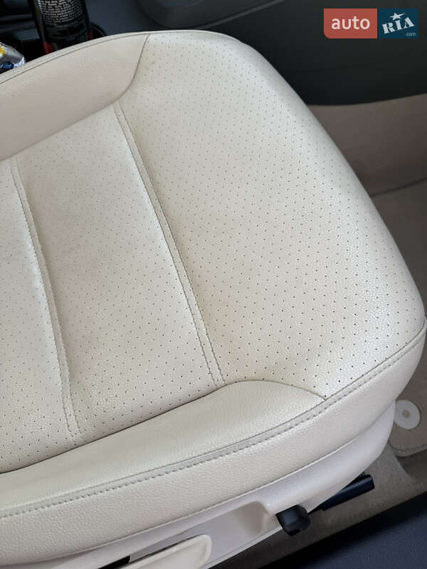 Седан Volkswagen Jetta 2013 в Харькове