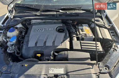 Седан Volkswagen Jetta 2016 в 