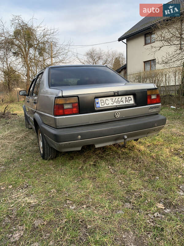 Седан Volkswagen Jetta 1990 в Львове