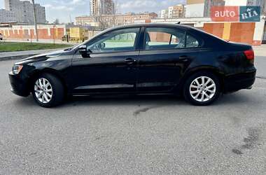Седан Volkswagen Jetta 2012 в 