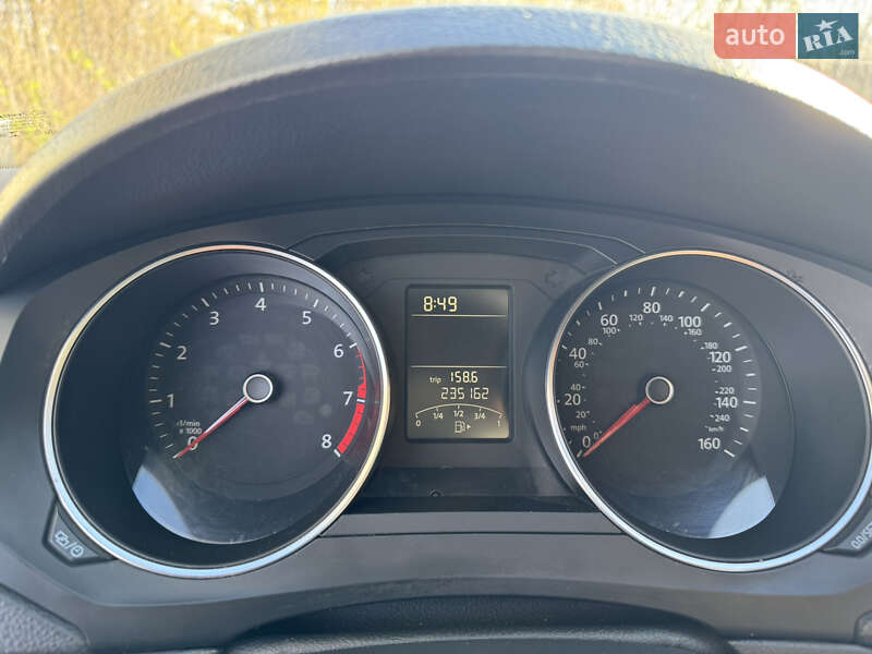 Седан Volkswagen Jetta 2015 в Полтаві