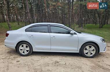 Седан Volkswagen Jetta 2017 в 