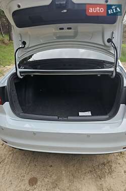 Седан Volkswagen Jetta 2017 в 