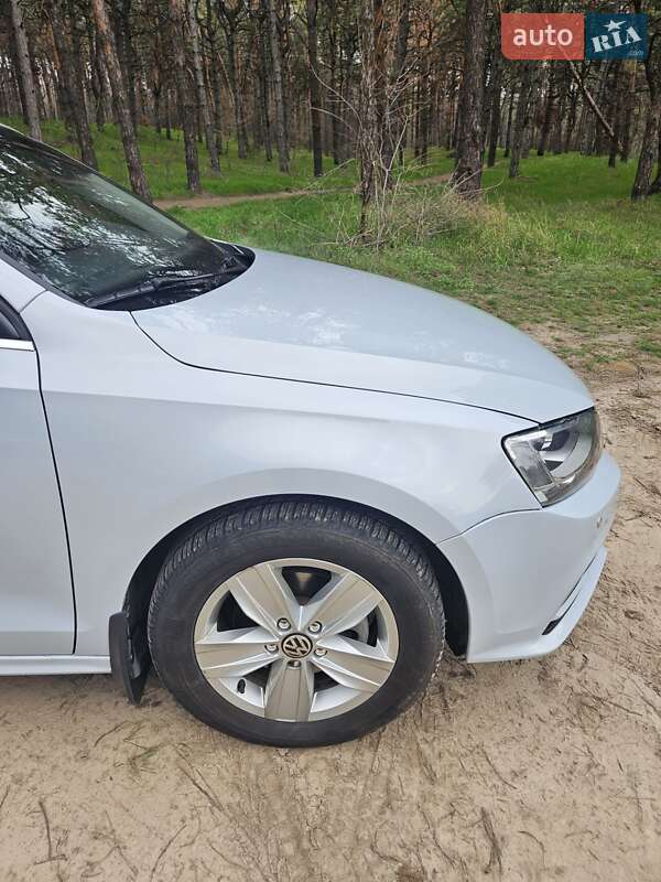 Седан Volkswagen Jetta 2017 в Запорожье