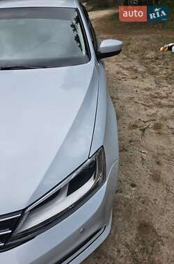 Седан Volkswagen Jetta 2017 в 