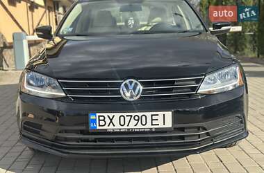 Седан Volkswagen Jetta 2016 в 