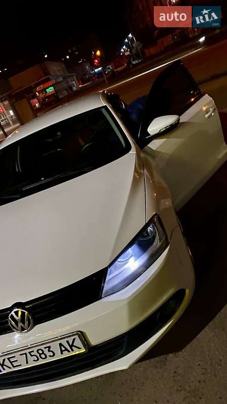 Седан Volkswagen Jetta 2012 в Сумах