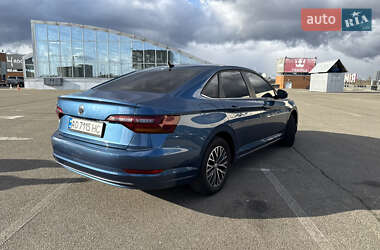 Седан Volkswagen Jetta 2018 в Киеве