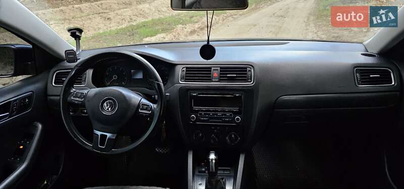 Седан Volkswagen Jetta 2012 в Полтаве