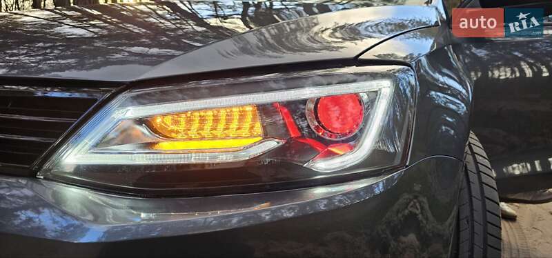 Седан Volkswagen Jetta 2012 в Полтаве