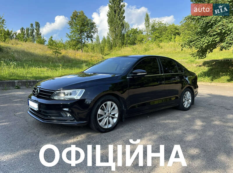 Седан Volkswagen Jetta 2016 в Ровно