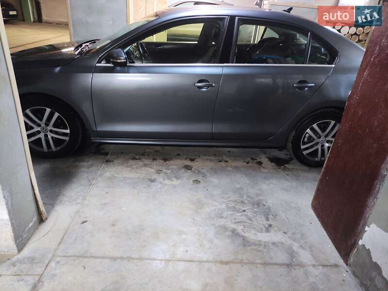 Седан Volkswagen Jetta 2012 в Львове