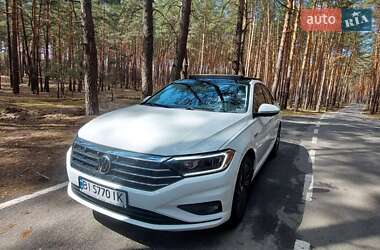 Седан Volkswagen Jetta 2018 в 