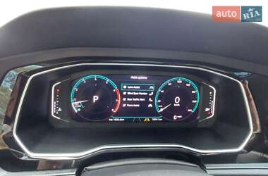 Седан Volkswagen Jetta 2018 в 