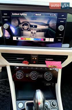 Седан Volkswagen Jetta 2018 в 