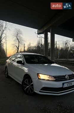 Седан Volkswagen Jetta 2016 в 