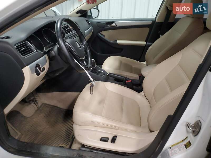 Седан Volkswagen Jetta 2015 в Вінниці