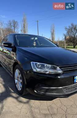 Седан Volkswagen Jetta 2011 в 