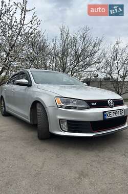 Седан Volkswagen Jetta 2013 в 